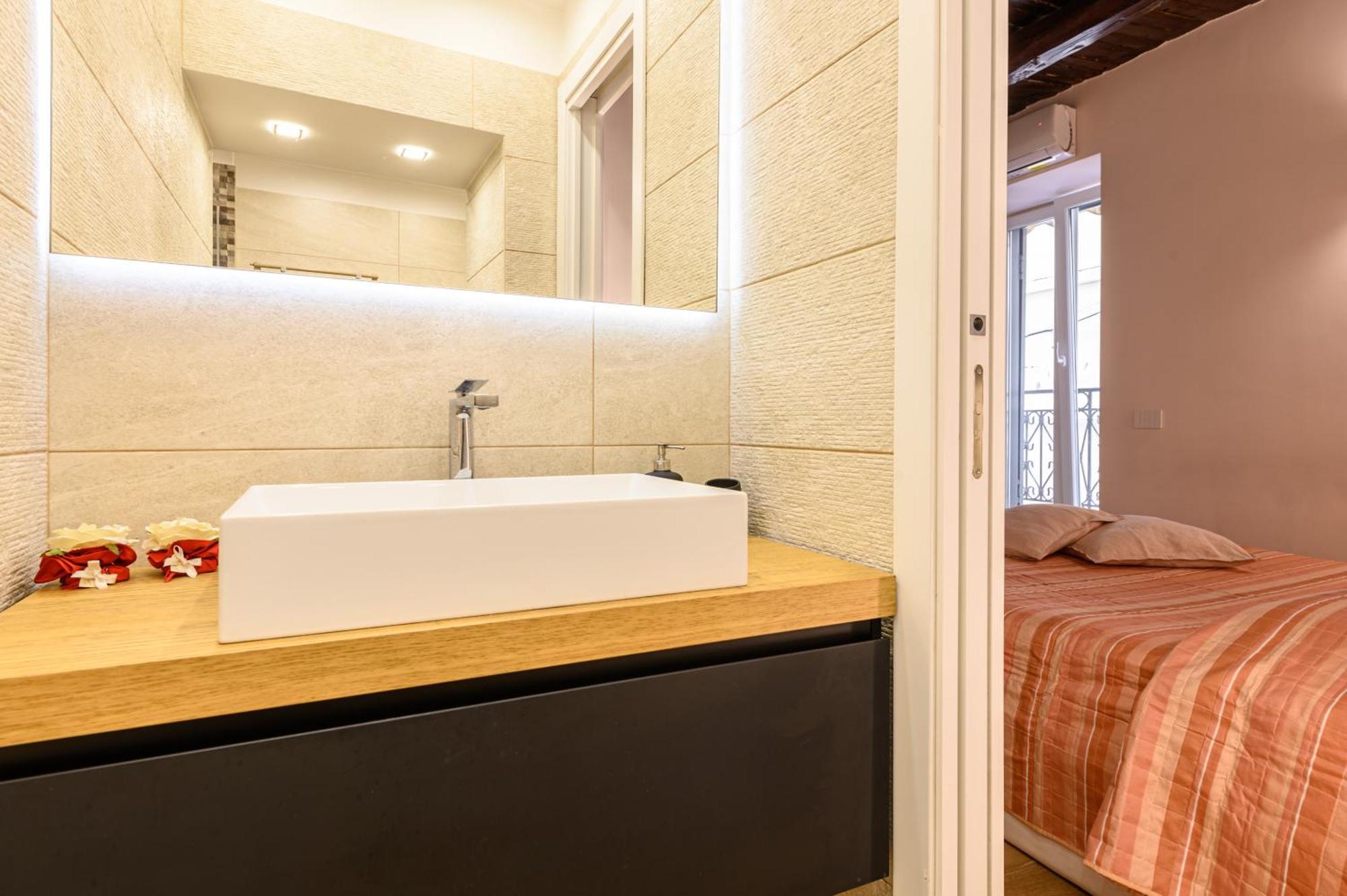 Dimora Aragonese Apartment Naples