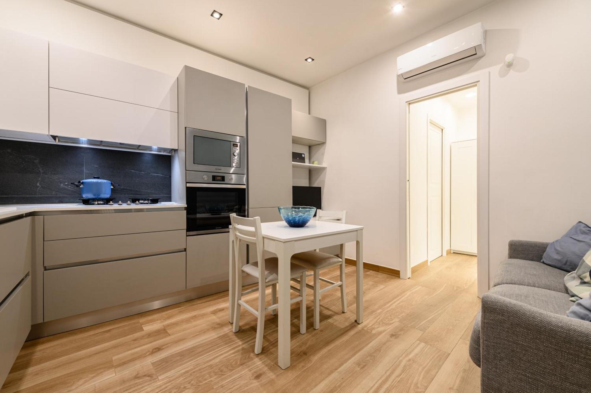 Dimora Aragonese Apartment Naples